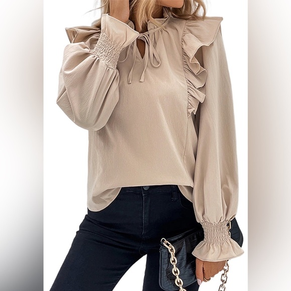 🔥🔥Khaki Ruffled Lace Up Bubble Sleeve Blouse - Picture 6 of 6